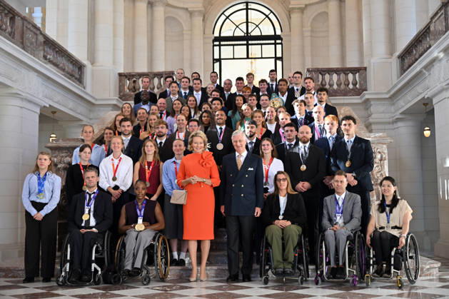 King Philippe and Queen Mathilde of Belgium receive athletes at Laeken Castle BRUSSELS, BELGIUM - OCTOBER 06: King Philippe and Queen Mathilde of Belgium pose for a family photo after receiving Belgian athletes who have achieved significant sporting success over the past two years at the Royal Castle of Laeken in Brussels, Belgium, on October 06, 2026. The reception brings together athletes who won medals at European and world championships in Olympic and Paralympic disciplines, as well as athletes who delivered outstanding performances on the international stage. Dursun Aydemir Anadolu Brussels Belgium. Editorial use only. Please get in touch for any other usage.  Copyright: x2026xAnadoluxDursunxAydemirx