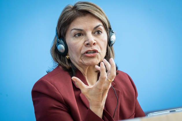 Laura Chinchilla Miranda, President of Costa Rica and Co-Chair of the ENSK Federal Press Conference in Berlin: Presentation on the North-South Commission on Development Policy (ENSK), Berlin, Germany, at the Federal Press Conference Building