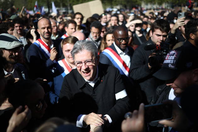 Politics At Student Demonstration - Paris La France Insoumise (LFI) candidate in France s 2027 presidential election Jean-Luc Melenchon, arrives with LFI s MP Carlos Martens Bilongo, LFI s MP Manuel Bompard, arrives at the start of a demonstration part of a nationwide day of actions called by high-school students, joined by unions and teachers, who for days have been demanding better learning conditions in protests punctuated by violent confrontations in Paris on October 6, 2026. Students have blocked the entrances to hundreds of high schools for 15- to 17-year-olds since late September, complaining of missing teachers, overloaded timetables, dilapidated classrooms and buildings that cannot cope with rising temperatures. Photo by Raphael La  Copyright: xLafarguexRaphael ABACAx