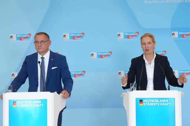 Press conference by the AfD chairpersons ahead of the parliamentary group meeting: AfD chairpersons Alice Weidel and Tino Chrupalla during a press statement ahead of the parliamentary group meeting in the German Bundestag, Berlin, October 6, 2026, Berlin, Germany