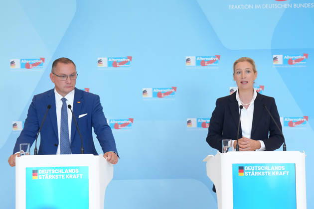 Press conference by the AfD chairpersons ahead of the parliamentary group meeting: AfD chairpersons Alice Weidel and Tino Chrupalla during a press statement ahead of the parliamentary group meeting in the German Bundestag, Berlin, October 6, 2026, Berlin, Germany