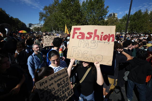 Student Demonstration - Paris Sudents are gathering at the Republique Square to protest against the current state of public education, once again, on October 6, 2026, in Paris, France. They demand more resources for the national education system, and raise against the far right party - le Rassemblement National. Photo by Raphael Lafargue ABACAPRESS.COM Paris France Copyright: xLafarguexRaphael ABACAx