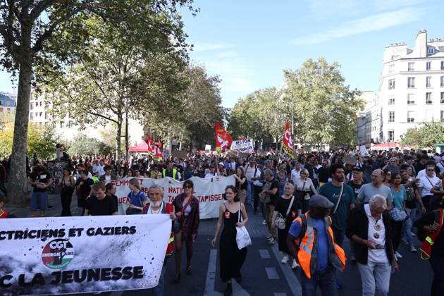 Student Demonstration - Paris Sudents are gathering at the Republique Square to protest against the current state of public education, once again, on October 6, 2026, in Paris, France. They demand more resources for the national education system, and raise against the far right party - le Rassemblement National. Photo by Raphael Lafargue ABACAPRESS.COM Paris France Copyright: xLafarguexRaphael ABACAx
