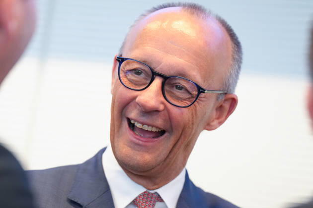 Opening shots of the CDU parliamentary group meeting: Chancellor Friedrich Merz of the CDU is pictured with a joyful expression at the start of the parliamentary group meeting of the CDU CSU parliamentary group in the German Bundestag, Berlin, October 6, 2026, Berlin, Berlin, Germany