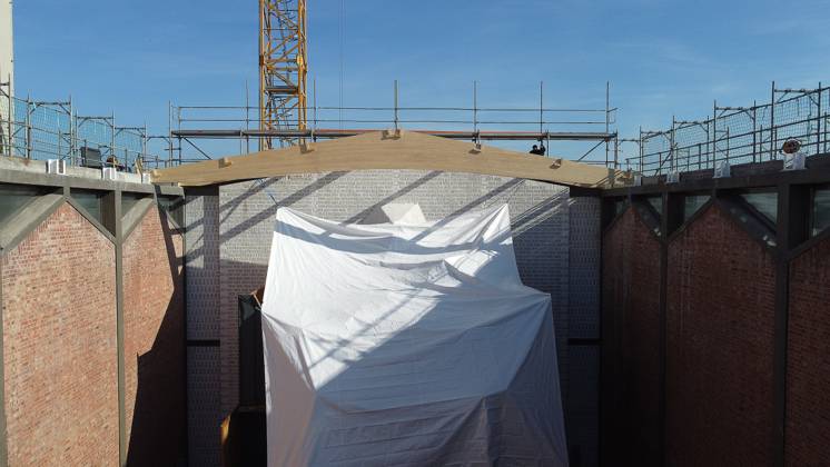 October 6, 2026 xkhx Kassel New Roof for the Elisabeth Church Three years after the church’s roof collapsed, the temporary roof is being removed and replaced with a permanent one KH