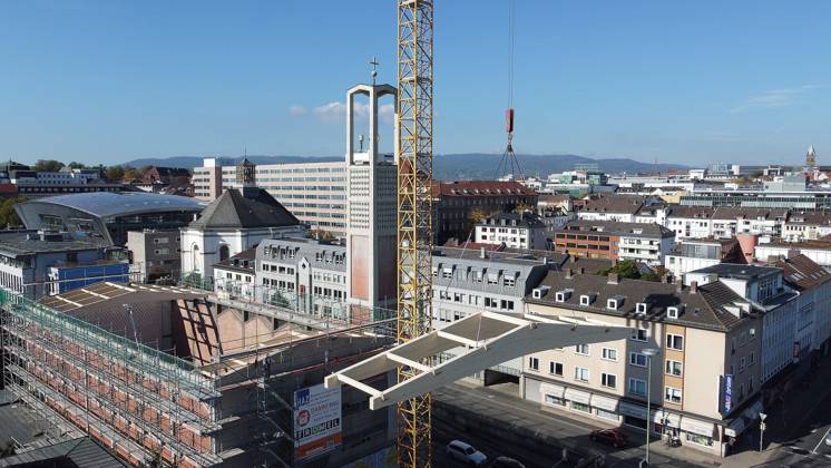 October 6, 2026 xkhx Kassel New Roof for the Elisabeth Church Three years after the church’s roof collapsed, the temporary roof is being removed and replaced with a permanent one KH