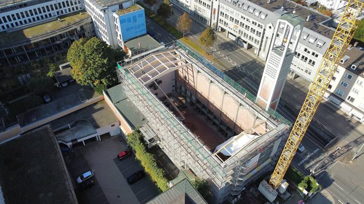 October 6, 2026 xkhx Kassel New Roof for the Elisabeth Church Three years after the church’s roof collapsed, the temporary roof is being removed and replaced with a permanent one KH