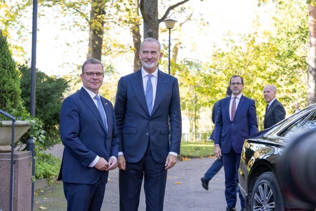 October 6, 2026, Helsinki, Uusimaa, Finland: King FELIPE VI of Spain is welcomed by Finnish Prime Minister PETTERI ORPO at the Prime Minister s official residence during the King s state visit to Finland. Helsinki Finland - ZUMAt172 20261006_zip_t172_053 Copyright: xJosexTabaresx