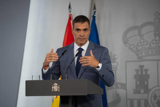IPA89366900 - MADRID, SPAIN. October 6, 2026. Spanish Prime Minister Pedro Sanchez during a press conference at the Moncloa, one day after announcing new early general elections for November 29.  Copyright: xFrancescoxMilitelloxMirtox xx IPA89366900