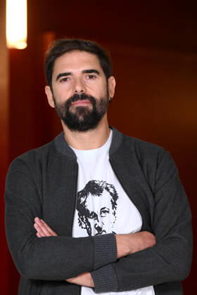 October 6, 2026, Rome, Rome, Italy: Director Francesco Piras during the photocall for the presentation of the film Zustissia, inspired by the true story of the longest miscarriage of justice in Italian history, 33 years of wrongful imprisonment. Rome, October 6, 2026 Rome Italy  - ZUMAa289 20261006_zia_a289_069 Copyright: xMariaxLauraxAntonellix xAgfx
