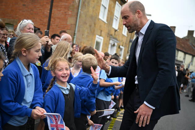 The Prince Of Wales Visits Ilminster ILMINSTER, ENGLAND - OCTOBER 06: Prince William, Prince of Wales, high-fives members from the local school during his visit to Sweet Surprise cafe on October 06, 2026 in Ilminster, England. The Prince of Wales visited Ilminster in Somerset to learn about communities growing their resilience to wild fires, flood and challenges caused by extreme weather and global warming., Credit:Finnbarr Webster PA ROTA - B68 Avalon United Kingdom, England, Ilminster  Copyright: xFinnbarrxWebsterx xPAxROTAx-xB68x xAvalonx 1141004129