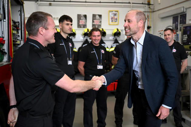 The Prince Of Wales Visits Ilminster ILMINSTER, ENGLAND - OCTOBER 06: Prince William, Prince of Wales shakes hands with members of the Devon and Somerset Fire and Rescue Service during his visit to Ilminster Fire Station on October 06, 2026 in Ilminster, England. The Prince of Wales visited Ilminster in Somerset to learn about communities growing their resilience to wild fires, flood and challenges caused by extreme weather and global warming., Credit:Finnbarr Webster PA ROTA - B68 Avalon United Kingdom, England, Ilminster  Copyright: xFinnbarrxWebsterx xPAxROTAx-xB68x xAvalonx 1141004137