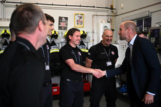 The Prince Of Wales Visits Ilminster ILMINSTER, ENGLAND - OCTOBER 06: Prince William, Prince of Wales shakes hands with members of the Devon and Somerset Fire and Rescue Service during his visit to Ilminster Fire Station on October 06, 2026 in Ilminster, England. The Prince of Wales visited Ilminster in Somerset to learn about communities growing their resilience to wild fires, flood and challenges caused by extreme weather and global warming., Credit:Finnbarr Webster PA ROTA - B68 Avalon United Kingdom, England, Ilminster  Copyright: xFinnbarrxWebsterx xPAxROTAx-xB68x xAvalonx 1141004152