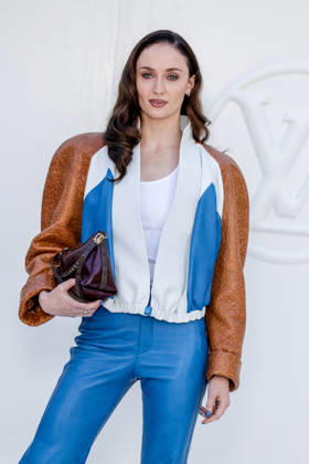 Sophie Turner at the photocall for the Louis Vuitton Women s Ready-to-Wear Spring Summer 2027 show during Paris Fashion Week (PFW) at the Cité internationale universitaire de Paris, France, on October 6, 2026. Olivier Borde, Bestimage. Photocall at the Louis Vuitton Women’s Ready-to-Wear Spring Summer 2027 show as part of Paris Fashion Week on October 6, 2026, in Paris, France. Paris, France Copyright: xOLIVIERxBORDEx xBESTIMAGExOLIVIERxBORDEx xBESTIMAGEx