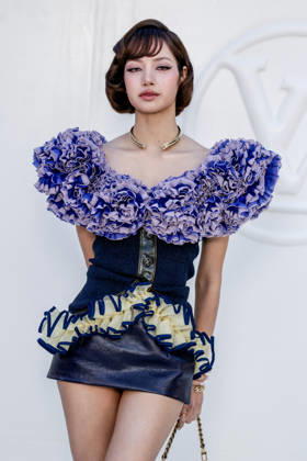Lisa at the photocall for the Louis Vuitton Spring Summer 2027 Women’s Ready-to-Wear collection during Paris Fashion Week (PFW) at the Cité internationale universitaire de Paris, France, on October 6, 2026. Olivier Borde, Bestimage. Photocall at the Louis Vuitton Women’s Ready-to-Wear Spring Summer 2027 show as part of Paris Fashion Week on October 6, 2026, in Paris, France. Paris, France Copyright: xOLIVIERxBORDEx xBESTIMAGExOLIVIERxBORDEx xBESTIMAGEx