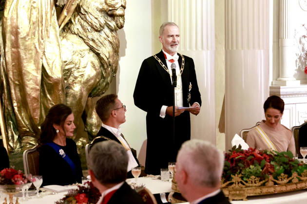 The King and Queen attend a state dinner hosted by the President of the Republic of Finland. The King and Queen, King Felipe and Queen Letizia, alongside the President of Finland, Cai Göran Alexander Stubb, and the First Lady, Suzanne Innes Stubb, during the gala dinner at the Presidential Palace on October 6, 2026, in Helsinki, Finland ROYAL HOUSE KING AND QUEEN Europa Press 10 06 2026 Helsinki Helsinki Spain Copyright: xEuropaxPressx 7825127
