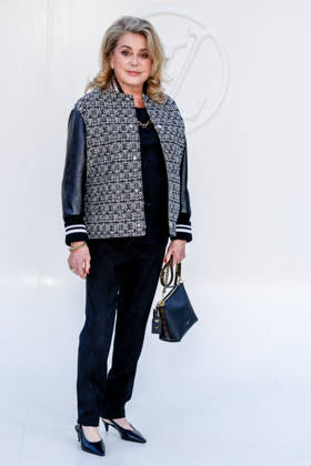 Catherine Deneuve at the photocall for the Louis Vuitton Women’s Ready-to-Wear Spring Summer 2027 show during Paris Fashion Week (PFW) at the Cité internationale universitaire de Paris, France, on October 6, 2026. Olivier Borde, Bestimage. Photocall at the Louis Vuitton Women’s Ready-to-Wear Spring Summer 2027 show as part of Paris Fashion Week on October 6, 2026, in Paris, France. Paris, France Copyright: xOLIVIERxBORDEx xBESTIMAGExOLIVIERxBORDEx xBESTIMAGEx