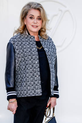 Catherine Deneuve at the photocall for the Louis Vuitton Women’s Ready-to-Wear Spring Summer 2027 show during Paris Fashion Week (PFW) at the Cité internationale universitaire de Paris, France, on October 6, 2026. Olivier Borde, Bestimage. Photocall at the Louis Vuitton Women’s Ready-to-Wear Spring Summer 2027 show as part of Paris Fashion Week on October 6, 2026, in Paris, France. Paris, France Copyright: xOLIVIERxBORDEx xBESTIMAGExOLIVIERxBORDEx xBESTIMAGEx