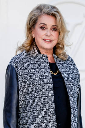 Catherine Deneuve at the photocall for the Louis Vuitton Women’s Ready-to-Wear Spring Summer 2027 show during Paris Fashion Week (PFW) at the Cité internationale universitaire de Paris, France, on October 6, 2026. Olivier Borde, Bestimage. Photocall at the Louis Vuitton Women’s Ready-to-Wear Spring Summer 2027 show as part of Paris Fashion Week on October 6, 2026, in Paris, France. Paris, France Copyright: xOLIVIERxBORDEx xBESTIMAGExOLIVIERxBORDEx xBESTIMAGEx