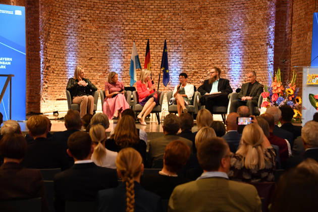 Overview: Award Ceremony for the Bavarian State Medal for Social Service 2026, All Saints Day, Hofkirche, Munich, October 6, 2026
