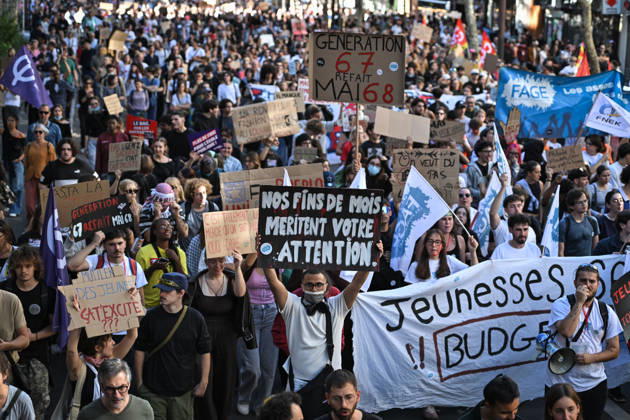 Protest against eduction conditions in Paris PARIS, FRANCE - OCTOBER 6: Demonstrators participate in a protest raising placards against education conditions and to highlight the lack of resources and staff in high schools in Paris, France, on October 6, 2026. Firas Abdullah Anadolu Paris France. Editorial use only. Please get in touch for any other usage.  Copyright: x2026xAnadoluxFirasxAbdullahx