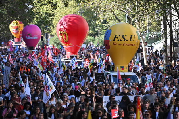 Protest against eduction conditions in Paris PARIS, FRANCE - OCTOBER 6: Demonstrators participate in a protest raising placards against education conditions and to highlight the lack of resources and staff in high schools in Paris, France, on October 6, 2026. Firas Abdullah Anadolu Paris France. Editorial use only. Please get in touch for any other usage.  Copyright: x2026xAnadoluxFirasxAbdullahx