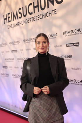 Nina Gummich at the premiere of *Heimsuchung* on October 6, 2026, at Kino International in Berlin. Nina Gummich attends the premiere of *Heimsuchung: The Beloved* at Kino International on October 6, 2026, in Berlin, Germany. *Heimsuchung* film premiere in Berlin