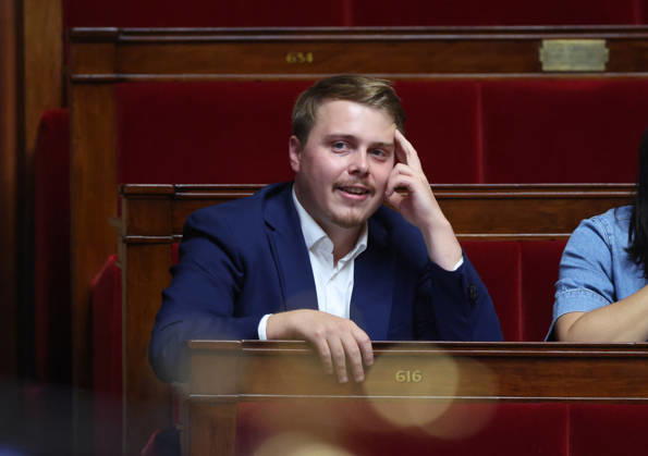 AssembleÌe Nationale - QAG du 6 octobre 2026 Louis Boyard SÃ ance des Questions d ActualitÃ s au Gouvernement Ã l AssembleÌe Nationale Ã Paris, le 6 octobre 2026. Current Affairs Question Period with the Government at the National Assembly in Paris, October 6, 2026.  Copyright: xFabricexChasseryx