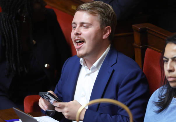 AssembleÌe Nationale - QAG du 6 octobre 2026 Louis Boyard SÃ ance des Questions d ActualitÃ s au Gouvernement Ã l AssembleÌe Nationale Ã Paris, le 6 octobre 2026. Current Affairs Question Period with the Government at the National Assembly in Paris, October 6, 2026.  Copyright: xFabricexChasseryx