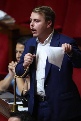 AssembleÌe Nationale - QAG du 6 octobre 2026 Louis Boyard SÃ ance des Questions d ActualitÃ s au Gouvernement Ã l AssembleÌe Nationale Ã Paris, le 6 octobre 2026. Current Affairs Question Period with the Government at the National Assembly in Paris, October 6, 2026.  Copyright: xFabricexChasseryx