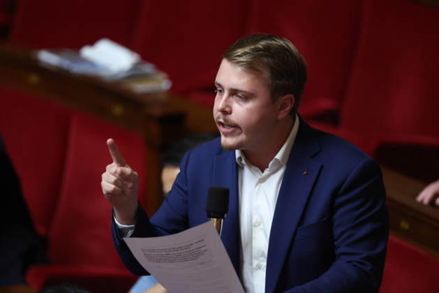 AssembleÌe Nationale - QAG du 6 octobre 2026 Louis Boyard SÃ ance des Questions d ActualitÃ s au Gouvernement Ã l AssembleÌe Nationale Ã Paris, le 6 octobre 2026. Current Affairs Question Period with the Government at the National Assembly in Paris, October 6, 2026.  Copyright: xFabricexChasseryx