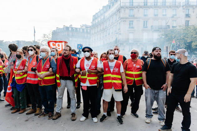 As part of the nationwide student protest, the march in Paris on Tuesday drew between 56,000 and 100,000 demonstrators, according to the Ministry of the Interior and the organising secondary school and student organisations (USL, FAGE, Union étudiante, UNEF). The demonstration proceeded peacefully, despite a few scuffles at Place de la Nation. - 06 10 2026 - France Ile-de-France (region) Paris -  JanxSchmidt-Whitley LexPictorium LePictorium_0342041