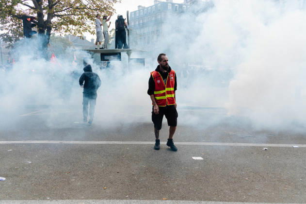 As part of the nationwide student protest, the march in Paris on Tuesday drew between 56,000 and 100,000 demonstrators, according to the Ministry of the Interior and the organising secondary school and student organisations (USL, FAGE, Union étudiante, UNEF). The demonstration proceeded peacefully, despite a few scuffles at Place de la Nation. - 06 10 2026 - France Ile-de-France (region) Paris -  JanxSchmidt-Whitley LexPictorium LePictorium_0342039