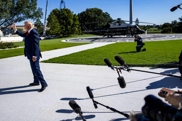 President Donald Trump waves to Gold Star Families before boarding Marine One on the South Lawn of the White House in Washington, DC on Tuesday, October 6, 2026. The President is going to Baltimore, Maryland to deliver remarks at Anduril Industries, a tech company that builds robotic weapons and software for the military.  WAP20261006319 BONNIExCASH