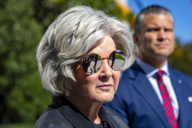President Donald Trump Departs the White House for Baltimore, Maryland White House Chief of Staff Susie Wiles look on as President Donald Trump speaks with reporters before boarding Marine One on the South Lawn of the White House in Washington, DC on Tuesday, October 6, 2026. The President is going to Baltimore, Maryland to deliver remarks at Anduril Industries, a tech company that builds robotic weapons and software for the military. Photo by Bonnie Cash Pool ABACAPRESS.COM WASHINGTON DC United States  Copyright: xPool ABACAx