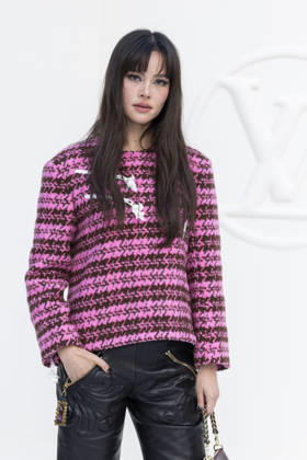 Urassaya Sperbund at the photocall for the Louis Vuitton Women’s Ready-to-Wear Spring Summer 2027 show during Paris Fashion Week (PFW) at the Cité internationale universitaire de Paris, France, on October 6, 2026. Olivier Borde, Bestimage. Photocall at the Louis Vuitton Women’s Ready-to-Wear Spring Summer 2027 show as part of Paris Fashion Week on October 6, 2026, in Paris, France.  Copyright: xOLIVIERxBORDEx xBESTIMAGExOLIVIERxBORDEx xBESTIMAGEx
