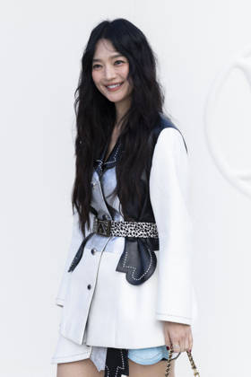 Shin Min attended the photocall for the Louis Vuitton Women s Ready-to-Wear Spring Summer 2027 show during Paris Fashion Week (PFW) at the Cité internationale universitaire de Paris, France, on October 6, 2026. Olivier Borde, Bestimage. Photocall at the Louis Vuitton Women’s Ready-to-Wear Spring Summer 2027 show as part of Paris Fashion Week on October 6, 2026, in Paris, France.  Copyright: xOLIVIERxBORDEx xBESTIMAGExOLIVIERxBORDEx xBESTIMAGEx