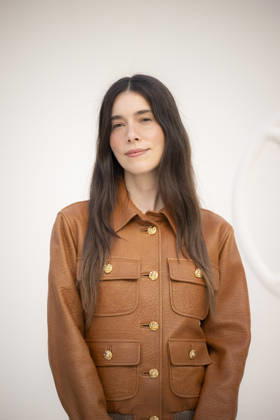 Louis Vuitton - Photocall - Paris Fashion Week EB Danielle Haim attends the Louis Vuitton Womenswear Spring Summer 2027 show as part of Paris Fashion Week on October 06, 2026 in Paris, France. Photo by Eliot Blondet ABACAPRESS.COM Paris France France Copyright: xBlondetxEliot ABACAx