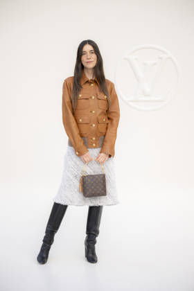 Louis Vuitton - Photocall - Paris Fashion Week EB Danielle Haim attends the Louis Vuitton Womenswear Spring Summer 2027 show as part of Paris Fashion Week on October 06, 2026 in Paris, France. Photo by Eliot Blondet ABACAPRESS.COM Paris France France Copyright: xBlondetxEliot ABACAx