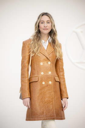 Louis Vuitton - Photocall - Paris Fashion Week EB Este Haim attends the Louis Vuitton Womenswear Spring Summer 2027 show as part of Paris Fashion Week on October 06, 2026 in Paris, France. Photo by Eliot Blondet ABACAPRESS.COM Paris France France Copyright: xBlondetxEliot ABACAx