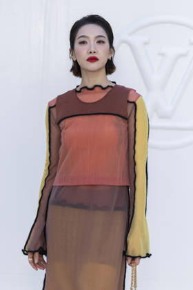 Victoria Song at the photocall for the Louis Vuitton Spring Summer 2027 Women’s Ready-to-Wear collection during Paris Fashion Week (PFW) at the Cité internationale universitaire de Paris, France, on October 6, 2026. Olivier Borde, Bestimage. Photocall at the Louis Vuitton Women’s Ready-to-Wear Spring Summer 2027 show as part of Paris Fashion Week on October 6, 2026, in Paris, France. Copyright: xOLIVIERxBORDEx xBESTIMAGExOLIVIERxBORDEx xBESTIMAGEx
