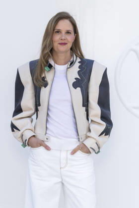 Justine Triet at the photocall for the Louis Vuitton Women’s Ready-to-Wear Spring Summer 2027 show during Paris Fashion Week (PFW) at the Cité internationale universitaire de Paris, France, on October 6, 2026. Olivier Borde, Bestimage. Photocall at the Louis Vuitton Women’s Ready-to-Wear Spring Summer 2027 show as part of Paris Fashion Week on October 6, 2026, in Paris, France.  Copyright: xOLIVIERxBORDEx xBESTIMAGExOLIVIERxBORDEx xBESTIMAGEx
