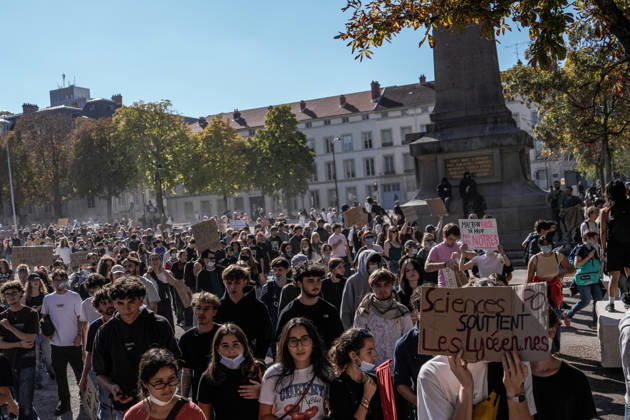 Protest against eduction conditions in France NANCY, FRANCE - OCTOBER 6: Students gather to stage a demonstration against police repression in Nancy, France on October 6, 2026. Demonstration is organized by student movement organizations, along with left-wing and far-left political groups, calling for a second round of mobilization. Student protests continued across France on Monday, with classes fully or partially suspended at between 400 and 500 high schools amid demonstrations over education conditions and a rise in related incidents, according to broadcaster BFMTV. Muhammed Said Tako Anadolu Nancy France. Editorial use only. Please get in touch for any other usage. Copyright: x2026xAnadoluxMuhammedxSaidxTakox
