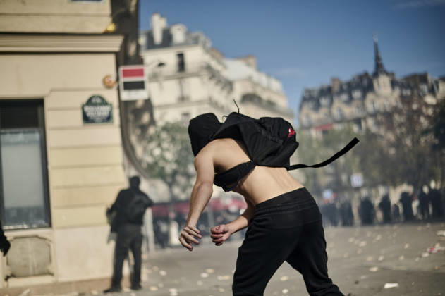 Tensions on the edge of the high school students protest in Paris, on October 6, 2026. - 06 10 2026 - France Ile-de-France (region) Paris -  AntoninxBuratx xLexPictorium LePictorium_0342067