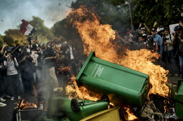 Tensions on the edge of the high school students protest in Paris, on October 6, 2026. - 06 10 2026 - France Ile-de-France (region) Paris -  AntoninxBuratx xLexPictorium LePictorium_0342069