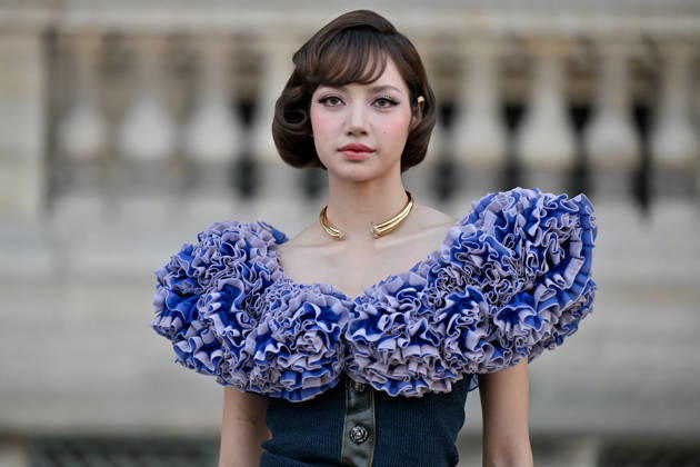 PFW Louis Vuitton Outside Arrivals Lisa arriving at Louis Vuitton show during Paris Fashion Week, in Paris, France on 6 October 2026. Photo by Julien Reynaud APS-Medias ABACAPRESS.COM Paris France  Copyright: xReynaudxJulien APS-Medias ABACAx