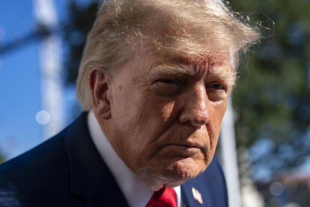 October 6, 2026, Washington, District Of Columbia, USA: United States President Donald J Trump speaks with reporters before boarding Marine One on the South Lawn of the White House in Washington, DC, USA, on Tuesday, October 6, 2026. The President is going to Baltimore, Maryland to deliver remarks at Anduril Industries, a tech company that builds robotic weapons and software for the military Washington USA - ZUMAs152 20261006_faa_s152_034 Copyright: xBonniexCashx-xPoolxviaxCNPx