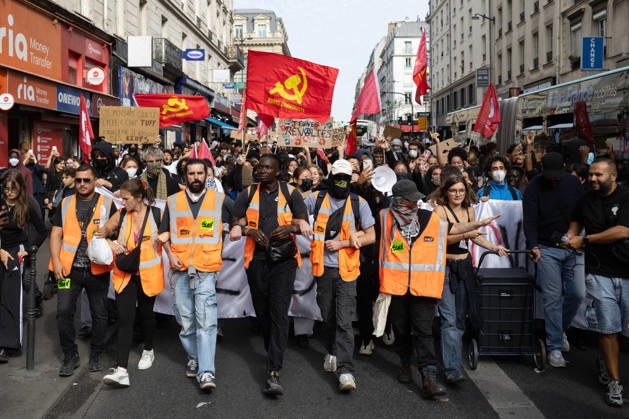 Student Demonstration - Paris RL Protesters hold signs as they take part in a demonstration as part of a nationwide day of actions called by high-school students, joined by unions and teachers, who for days have been demanding better learning conditions in protests punctuated by violent confrontations in Paris on October 6, 2026. Photo by Raphael Lafargue ABACAPRESS.COM Paris France Copyright: xLafarguexRaphael ABACAx
