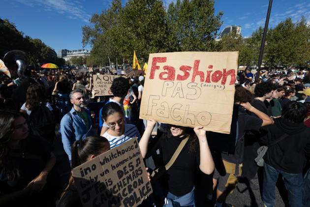 Student Demonstration - Paris RL Protesters hold signs as they take part in a demonstration as part of a nationwide day of actions called by high-school students, joined by unions and teachers, who for days have been demanding better learning conditions in protests punctuated by violent confrontations in Paris on October 6, 2026. Photo by Raphael Lafargue ABACAPRESS.COM Paris France  Copyright: xLafarguexRaphael ABACAx