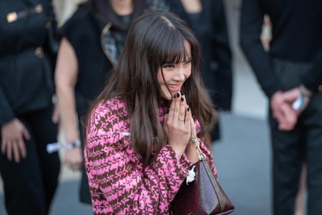 PFW - Louis Vuitton Front Row - Paris Urassaya Sperbund poses as she arrives ahead of the Louis Vuitton Women s Spring Summer 2027 collection fashion show as part of the Paris Fashion Week, in Paris, France on October 6, 2026. Photo by Alexis Jumeau ABACAPRESS.COM Paris France Copyright: xJumeauxAlexis ABACAx